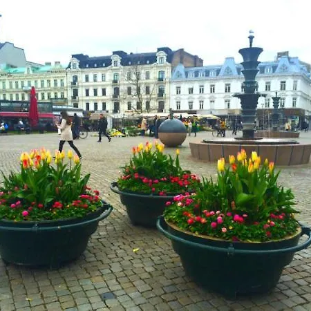 Two-bedroom In City Center Of Close To Copenhagen Homestay